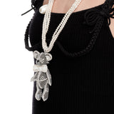 Paradise / Nacre Bowknot Bear Pendant Necklace
