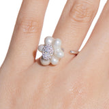 Paradise / Pearlescent Flower Ring