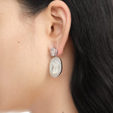 YVMIN X SHUSHUTONG / Shell Sculpture Back Gemstone Earrings