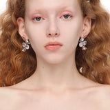 YVMIN X SHUSHUTONG / Inverted Gemstone Leaf Metal Rose Earring