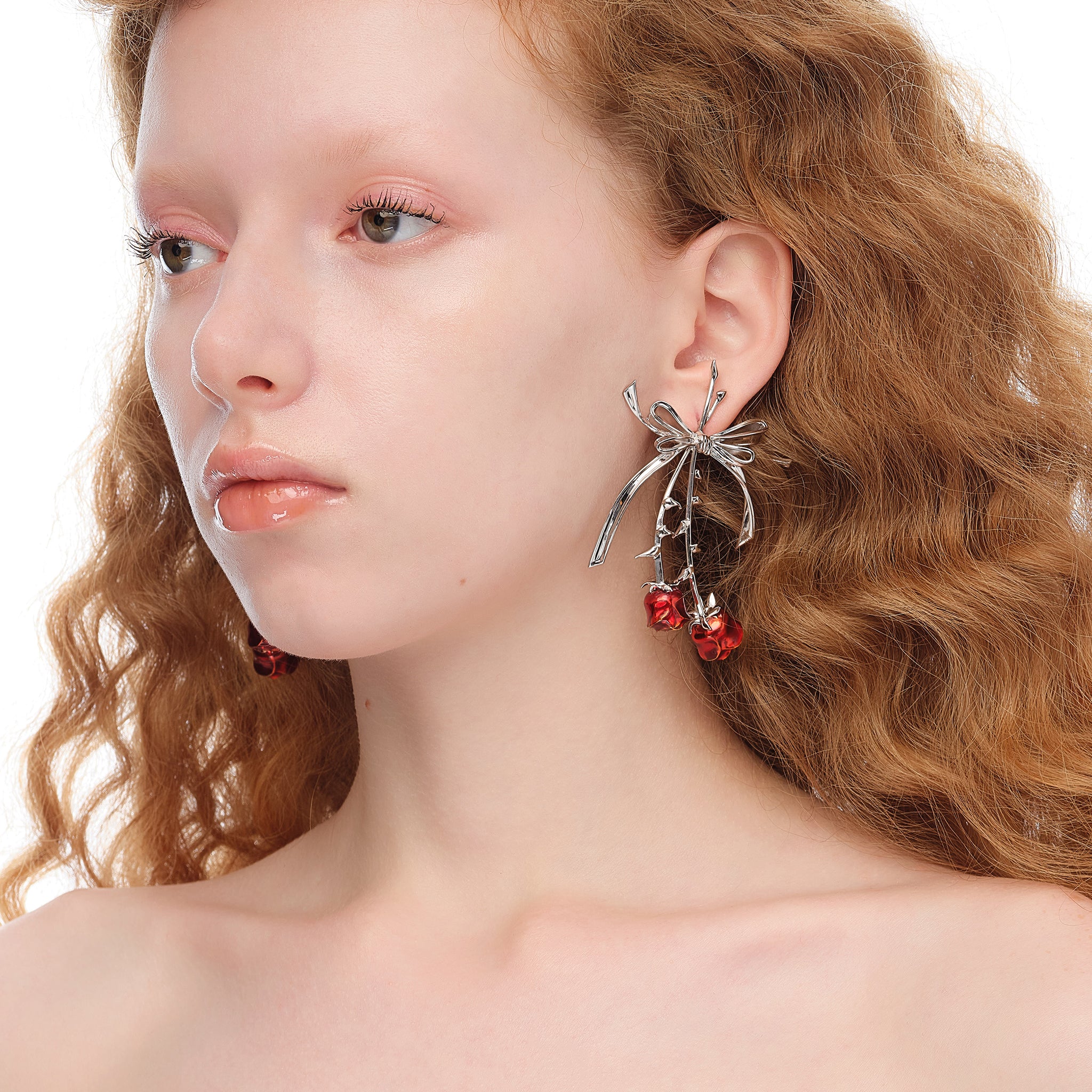 YVMIN X SHUSHUTONG / Metal Rosebud Stud Earrings