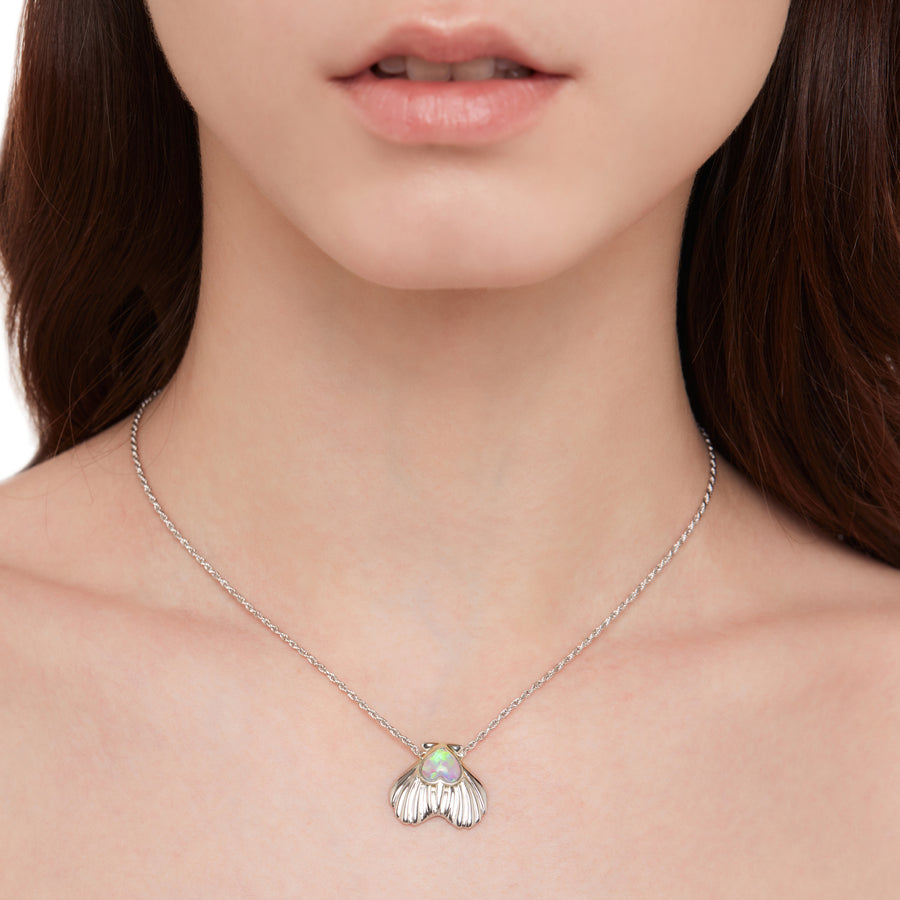 Tasty / Heart Shape Shell Necklace