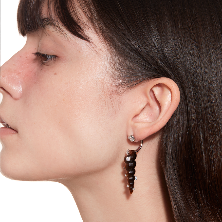 Tasty / Pointed Conch Long Earring