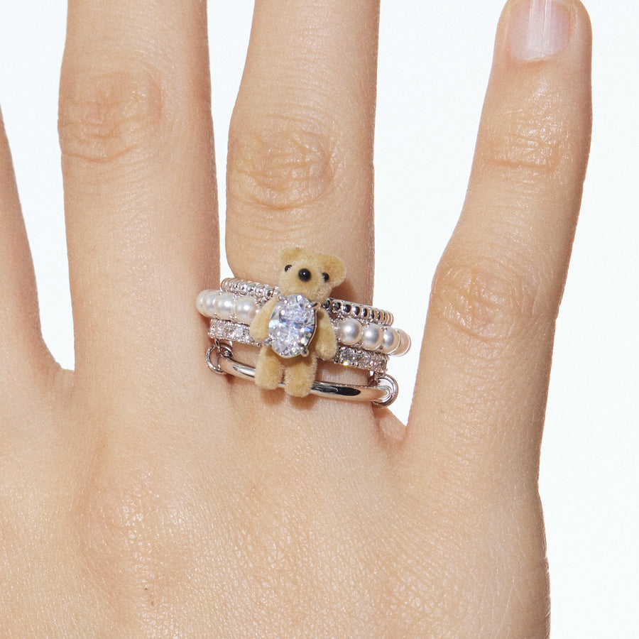 Paradise / Mini Flocked Bear Layers Pearl Ring