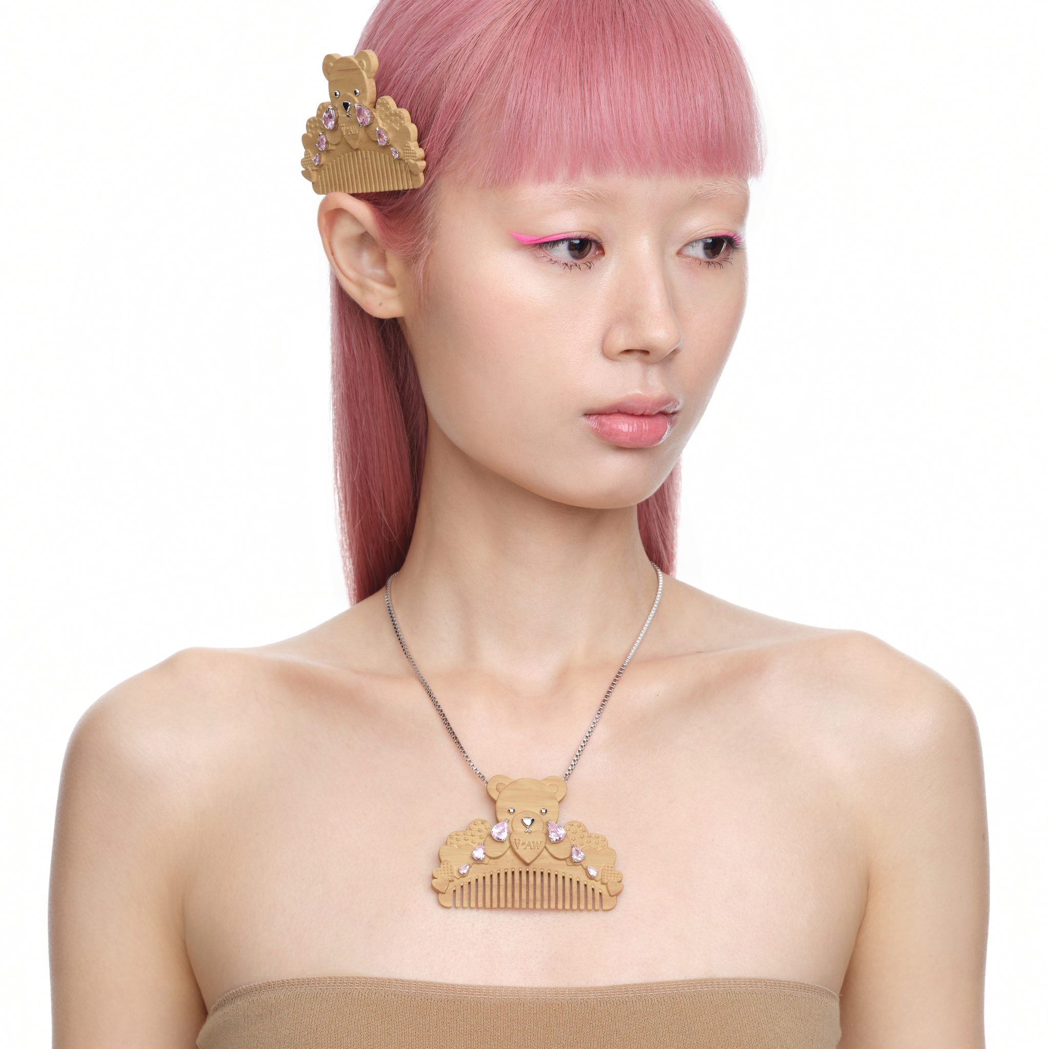 YVMIN X Ashley Williams Crying Bear Comb Necklace with bear-shaped comb pendant