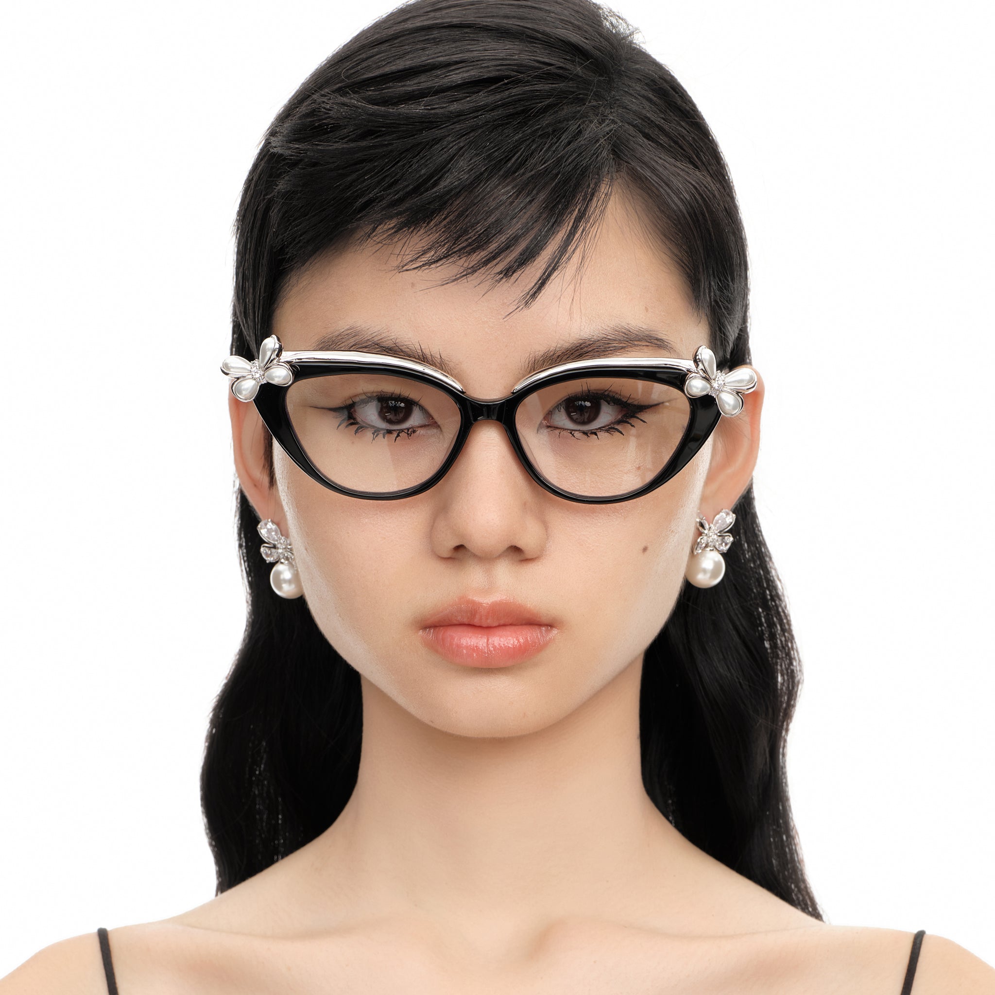 YVMIN X SHUSHUTONG パールフラワーシンプルグラス 18K YVMIN X SHUSHUTONG / Pearl Flower Simple Glasses
