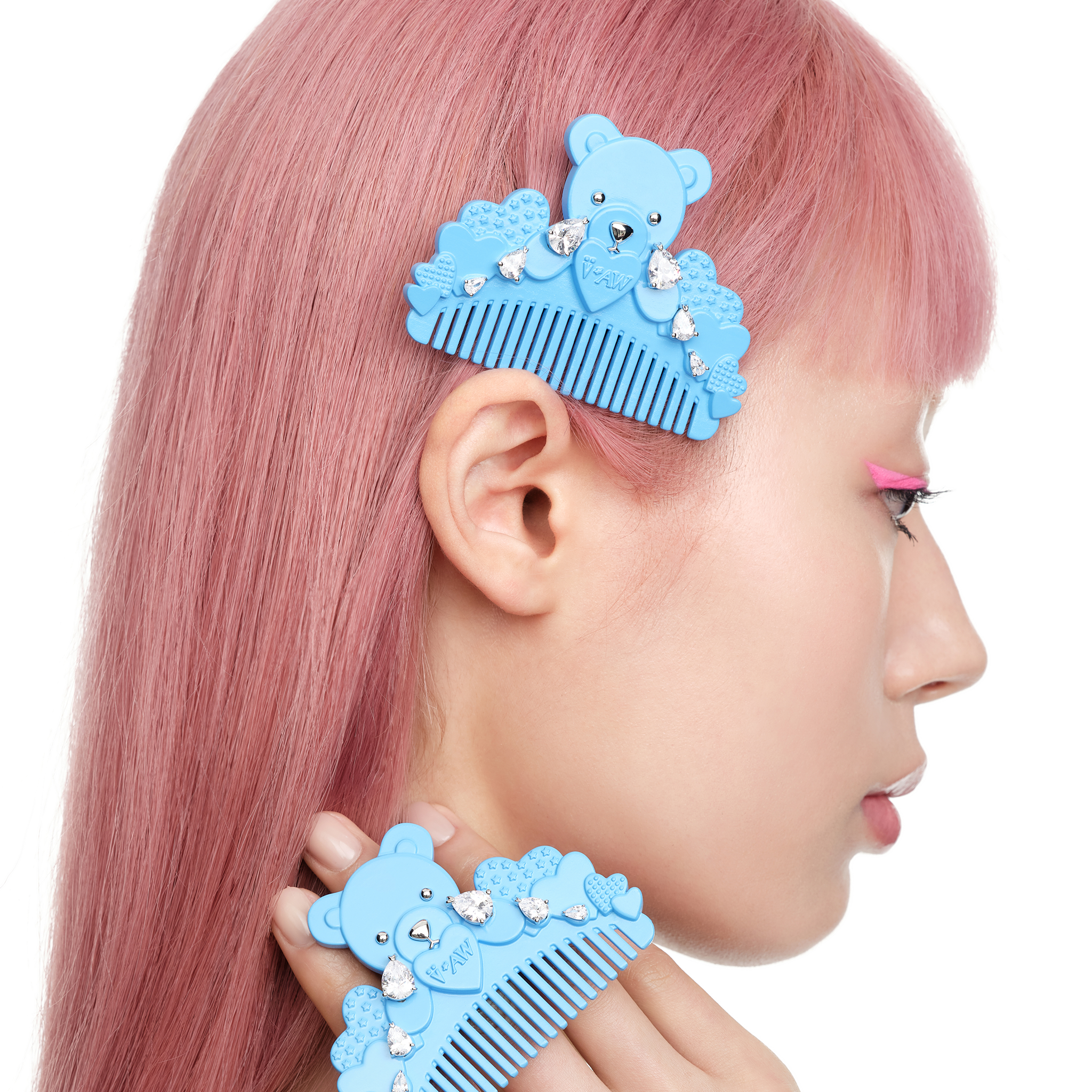 YVMIN X Ashley Williams Crying Bear comb hair clip, whimsical bear-shaped hair accessory in pink and black