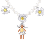 Paradise / Medium Girl Daisy Pearl Necklace