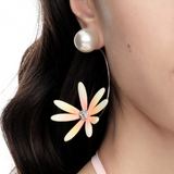 Paradise / Daisy Pearl Earring