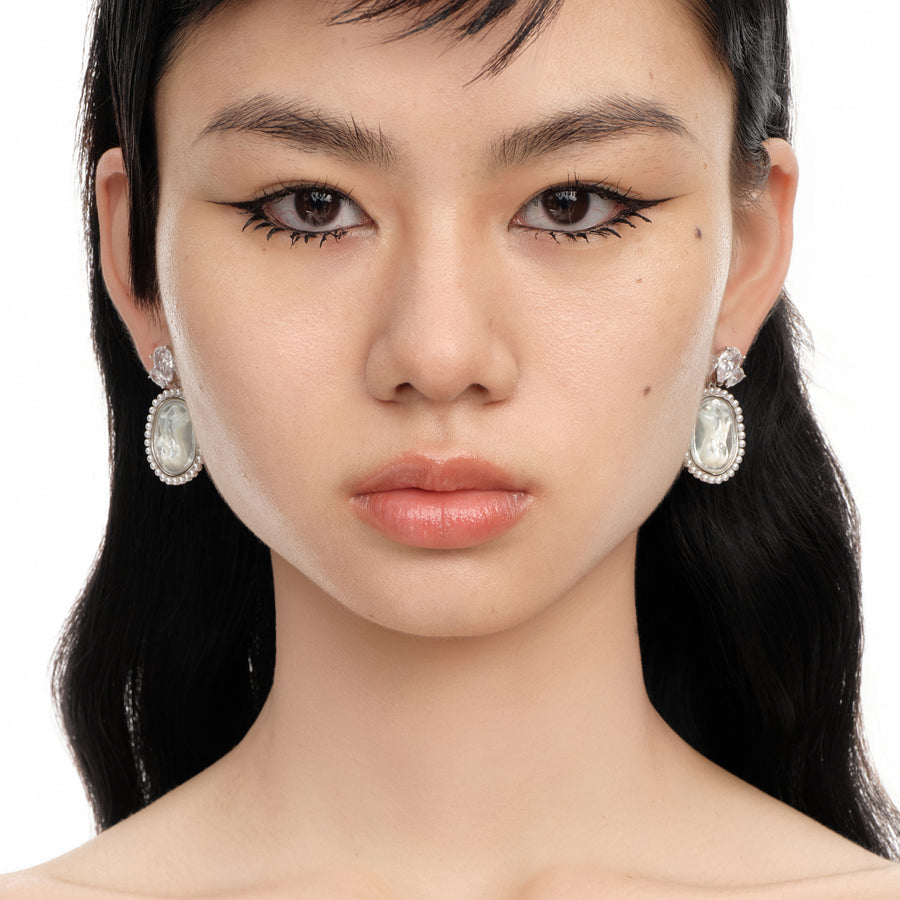 YVMIN X SHUSHUTONG / Shell Sculpture Back Pearl Earrings