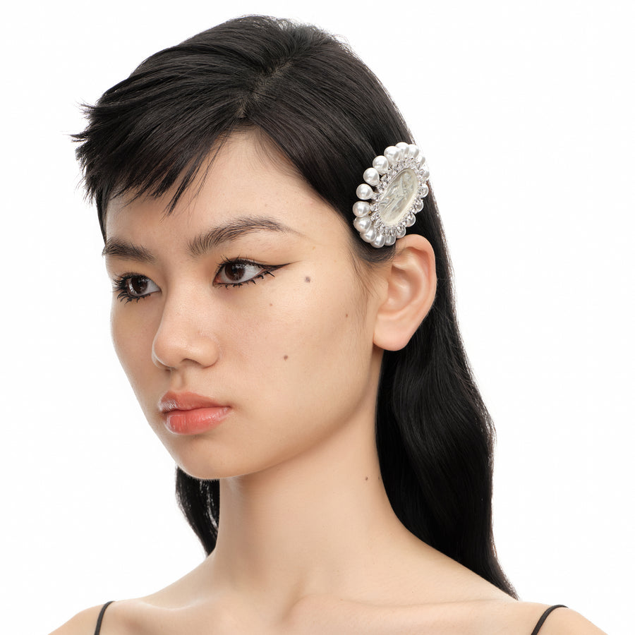YVMIN X SHUSHUTONG / Shell Sculpture Pearl Hair Pin