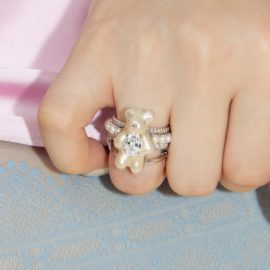 Paradise / Mini Pearlescent Bear Layers Ring