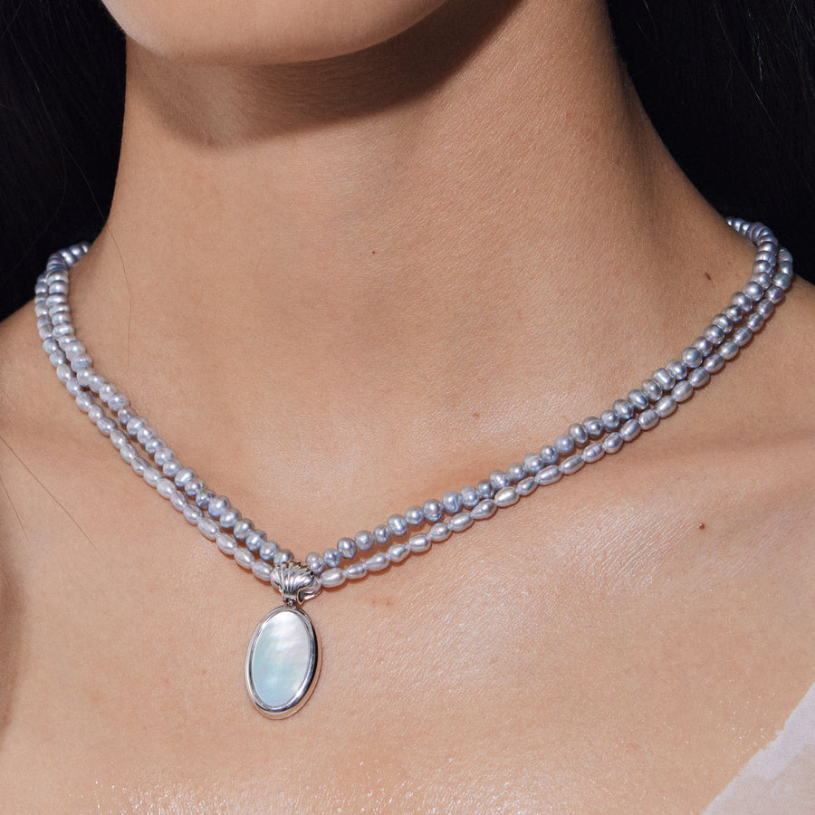 Mermaid / Layers Pearl Coin Necklace