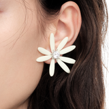 Paradise / Daisy Pearl Earring