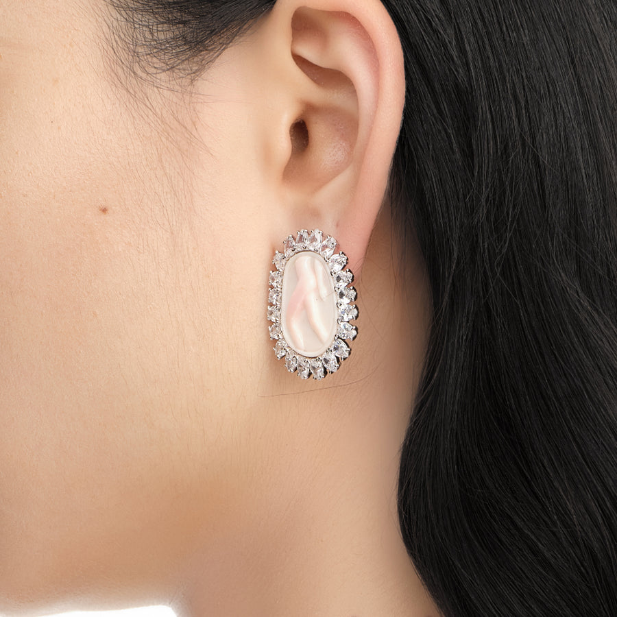 YVMIN X SHUSHUTONG / Shell Sculpture Gemstone Earrings