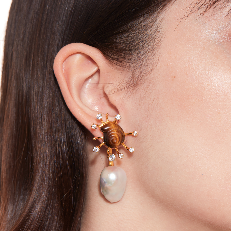 Tasty / Sun Conch Pearl Earring