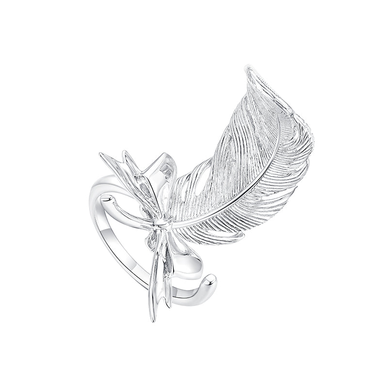 YVMIN metal feather ring with intricate feather design, showcasing a stylish and elegant jewelry piece.