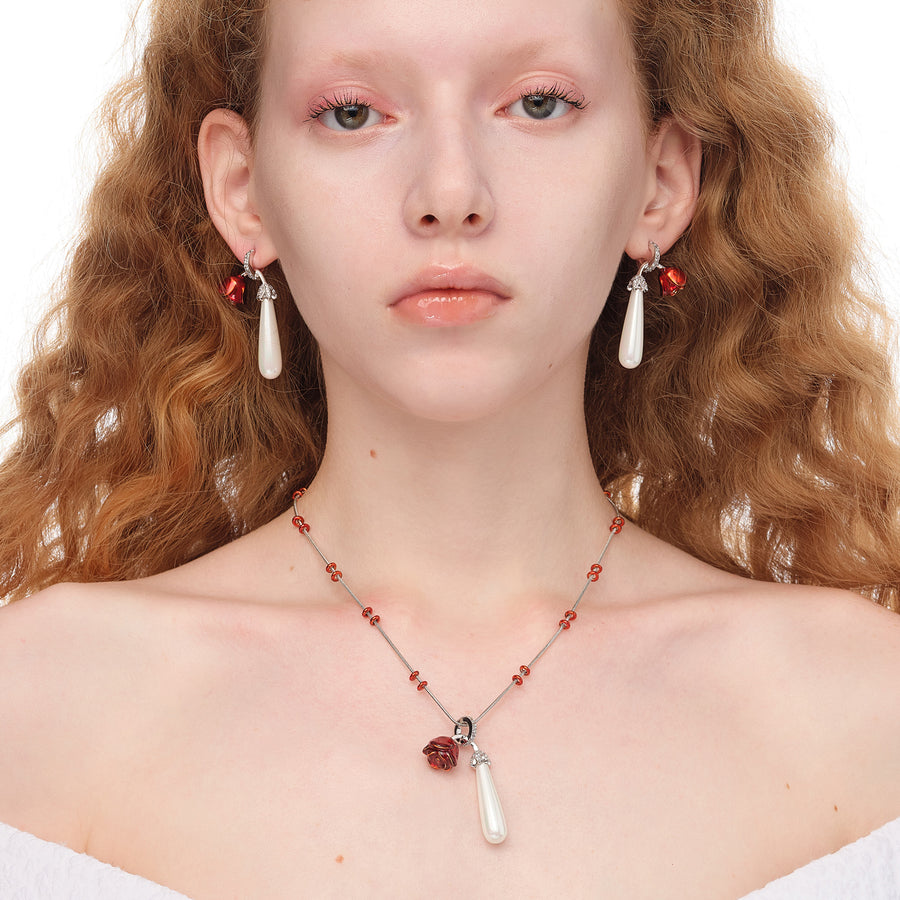 YVMIN X SHUSHUTONG / Waterdrop Pearl Sleeping Red Rose Snake Bone Necklace