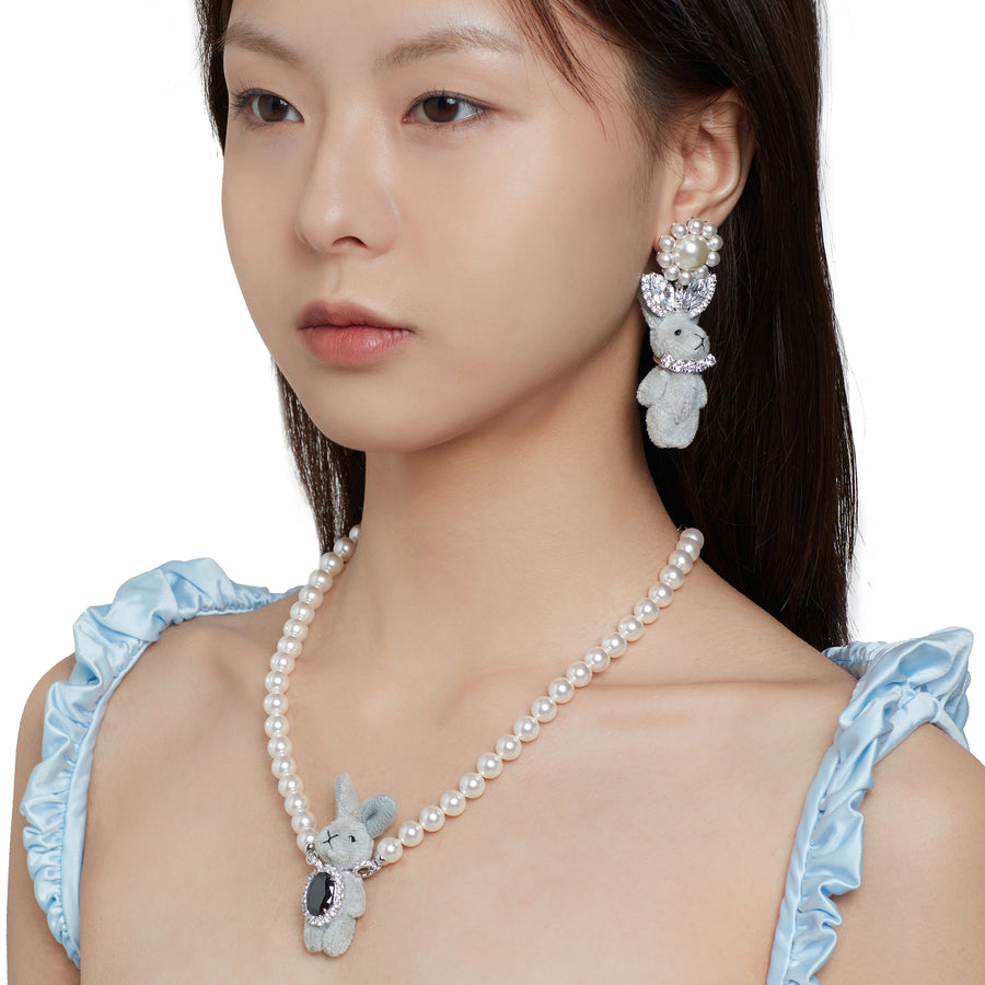 Paradise / Pearl Chain Rabbit Necklace