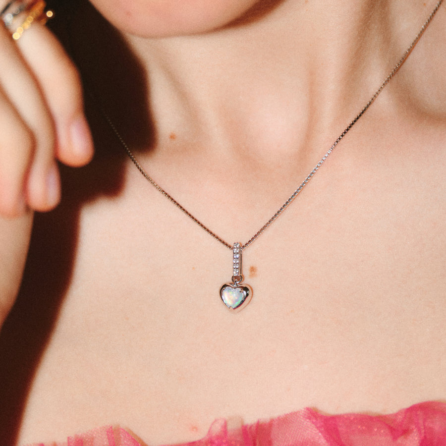 Tasty / Glossy Heart Pendant Opal Necklace